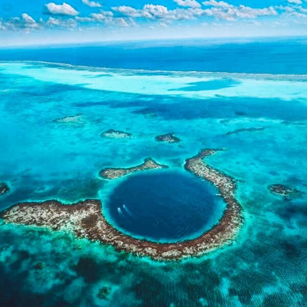 Dive Blue Hole Belize